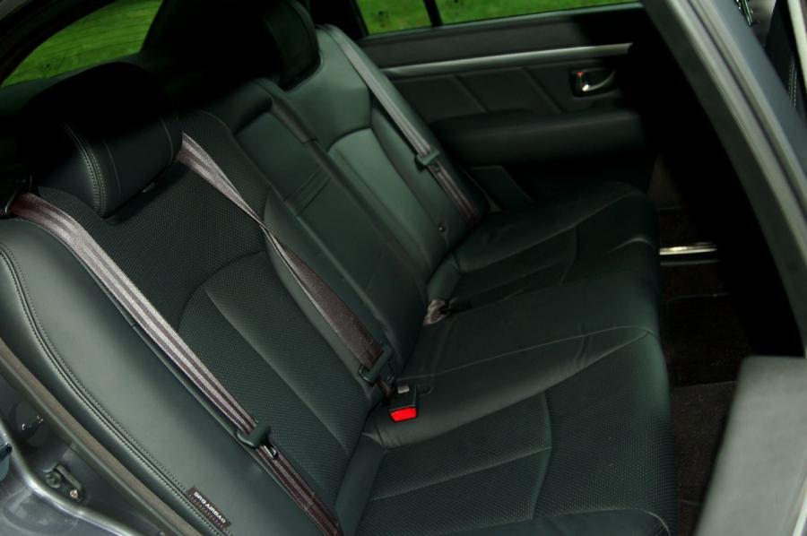  Kia Amanti 2007 года  (фото 12 из 32)